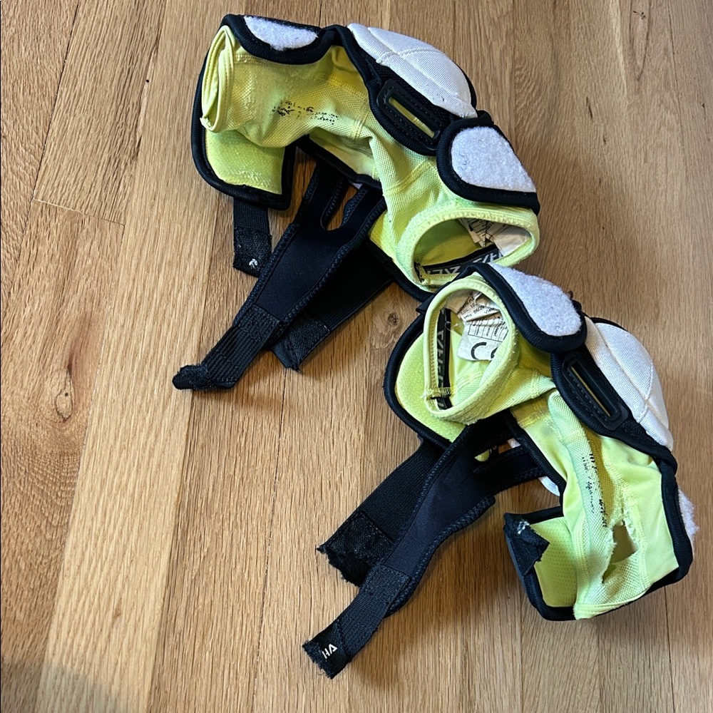 Warrior Alpha LX Pro Hockey Elbow Pads - Junior
Size:SM